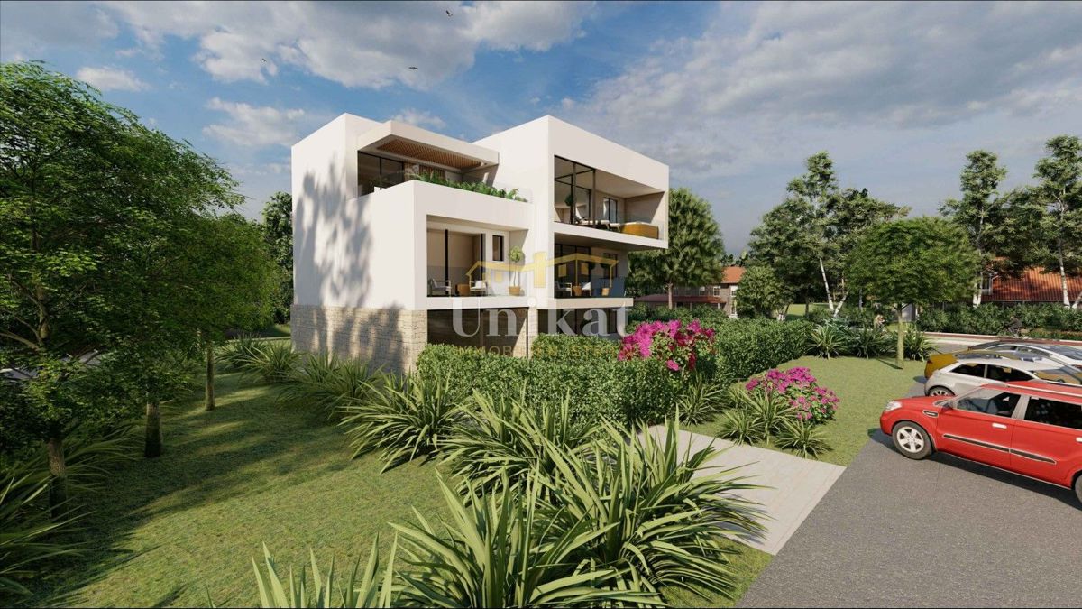 Vrstna hiša s bazenom v Poreču